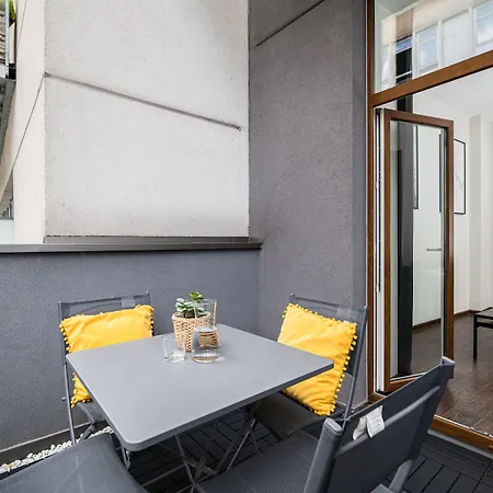 Native Lubelska 14 דירה